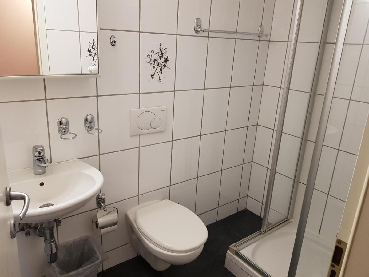 Bellpark Hostel Kriens Екстер'єр фото